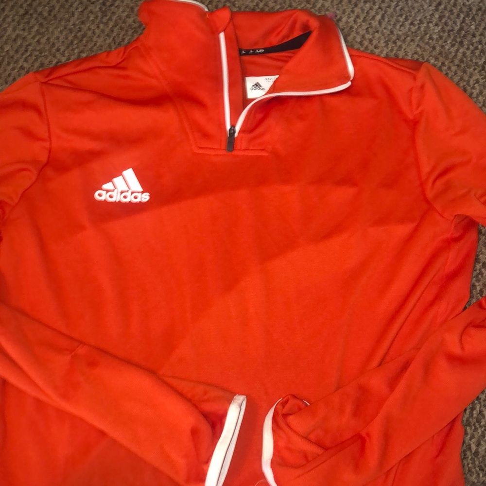 Large women’s adidas long sleeve shirt